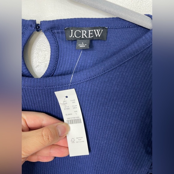 J.Crew NwT ruffle-trim eyelet top in vintage rib in navy L - Picture 4 of 6